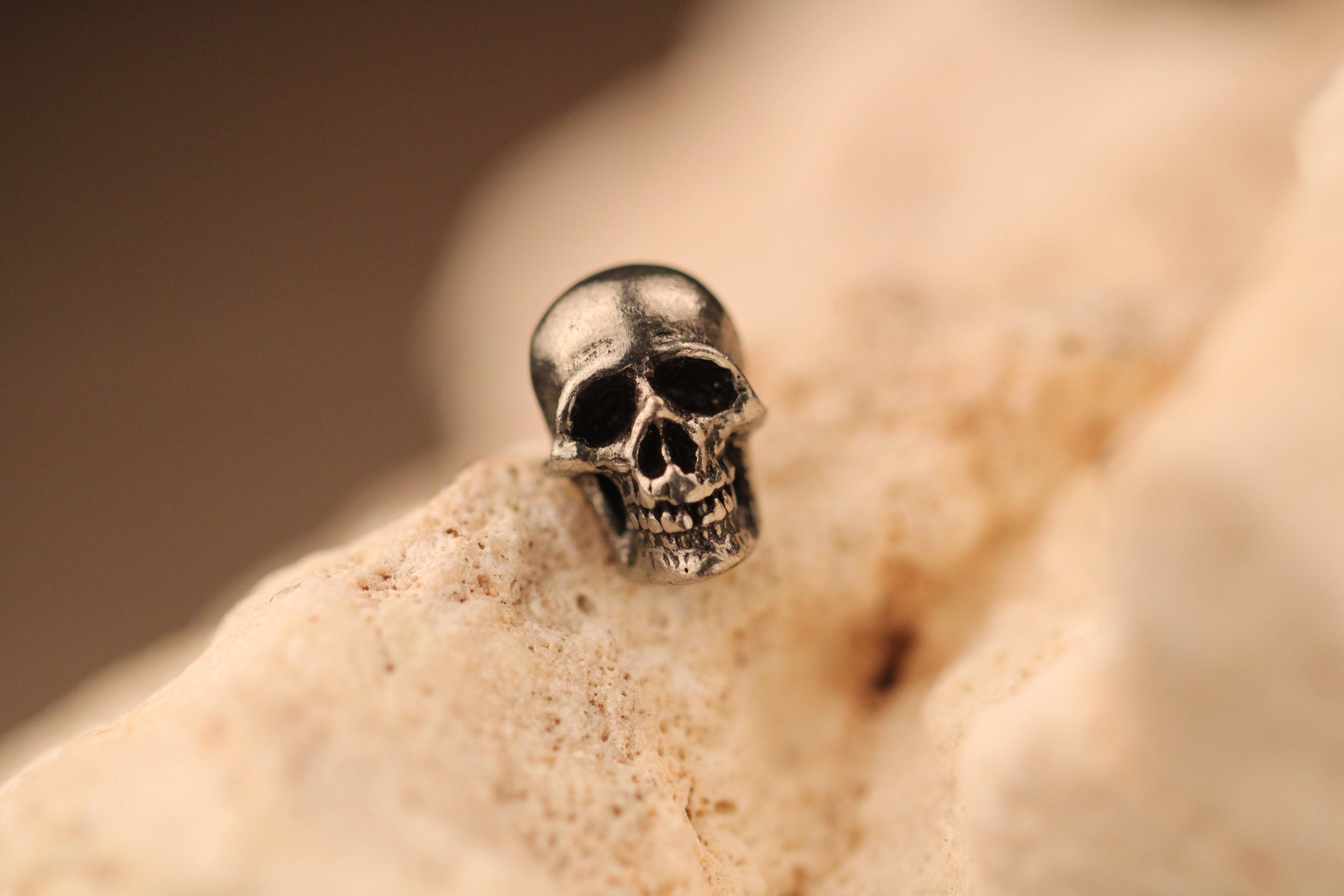 Medium Skull Stud