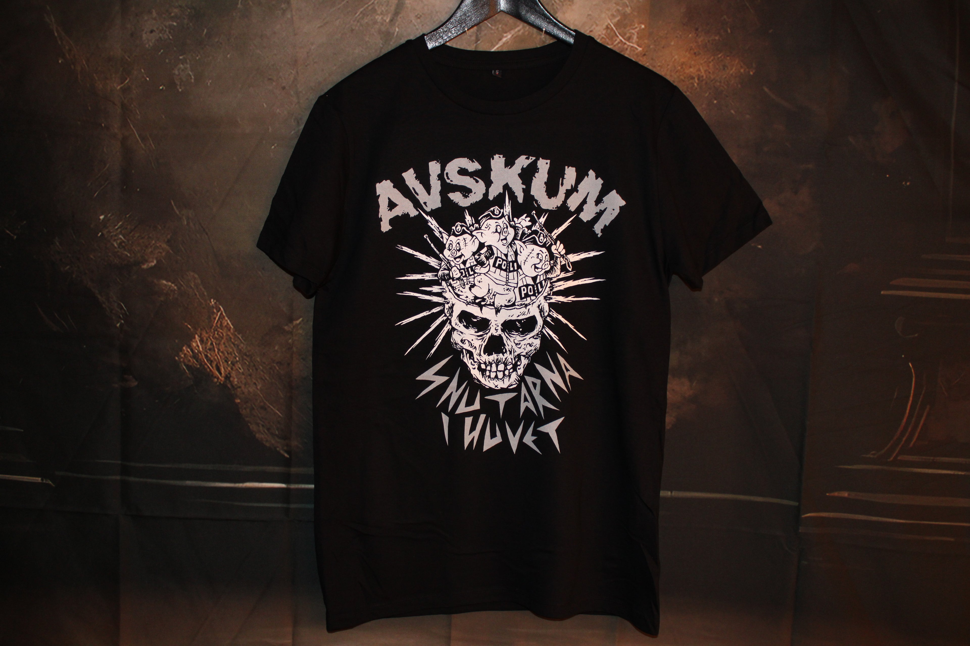 AVSKUM-SNUTARNA I HUVET