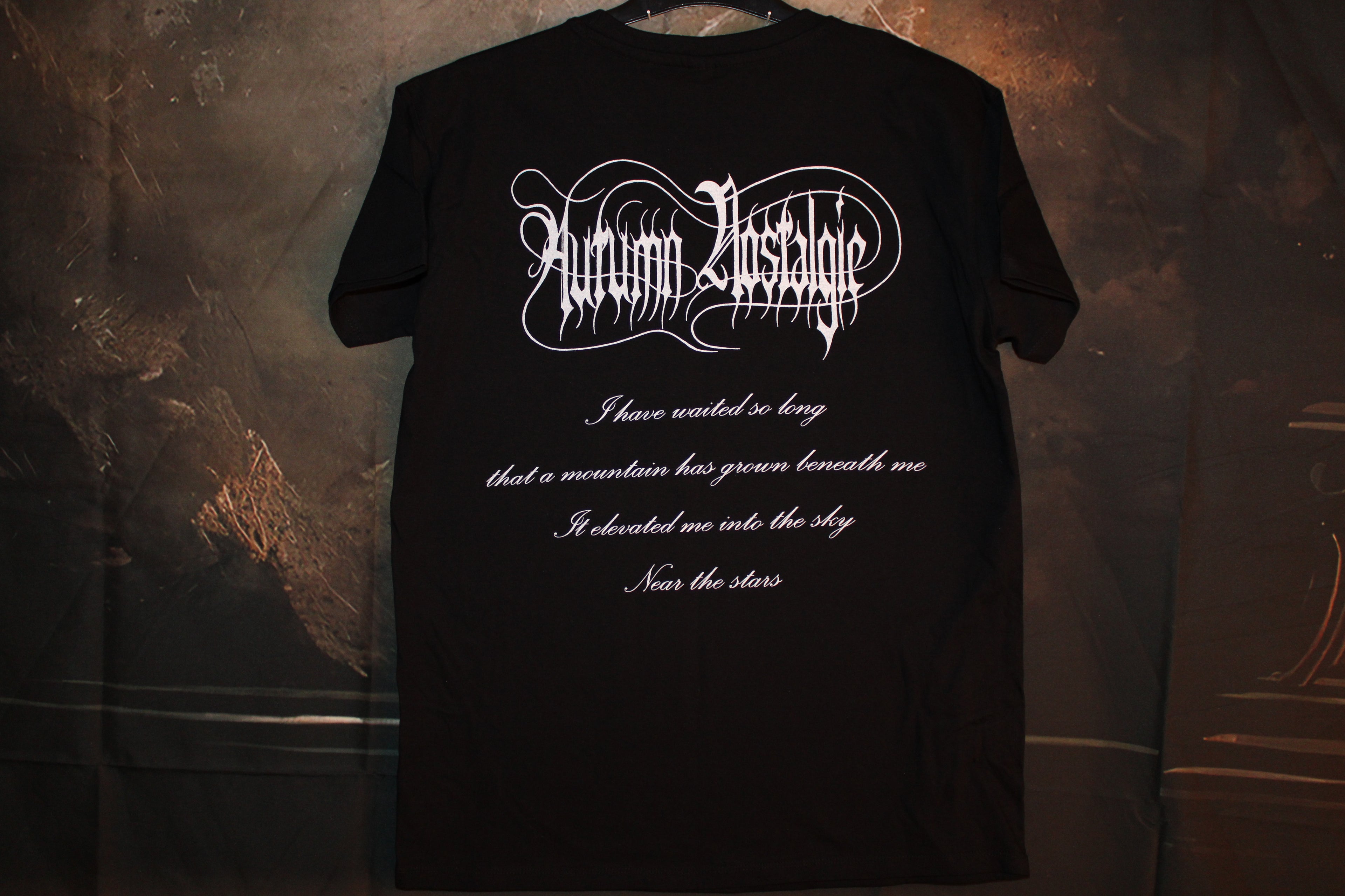 AUTUMN NOSTALGIE-ESSE EST PERCIPI